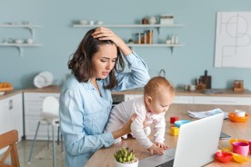 Sfaturile unui expert pentru a face fata depresiei postpartum